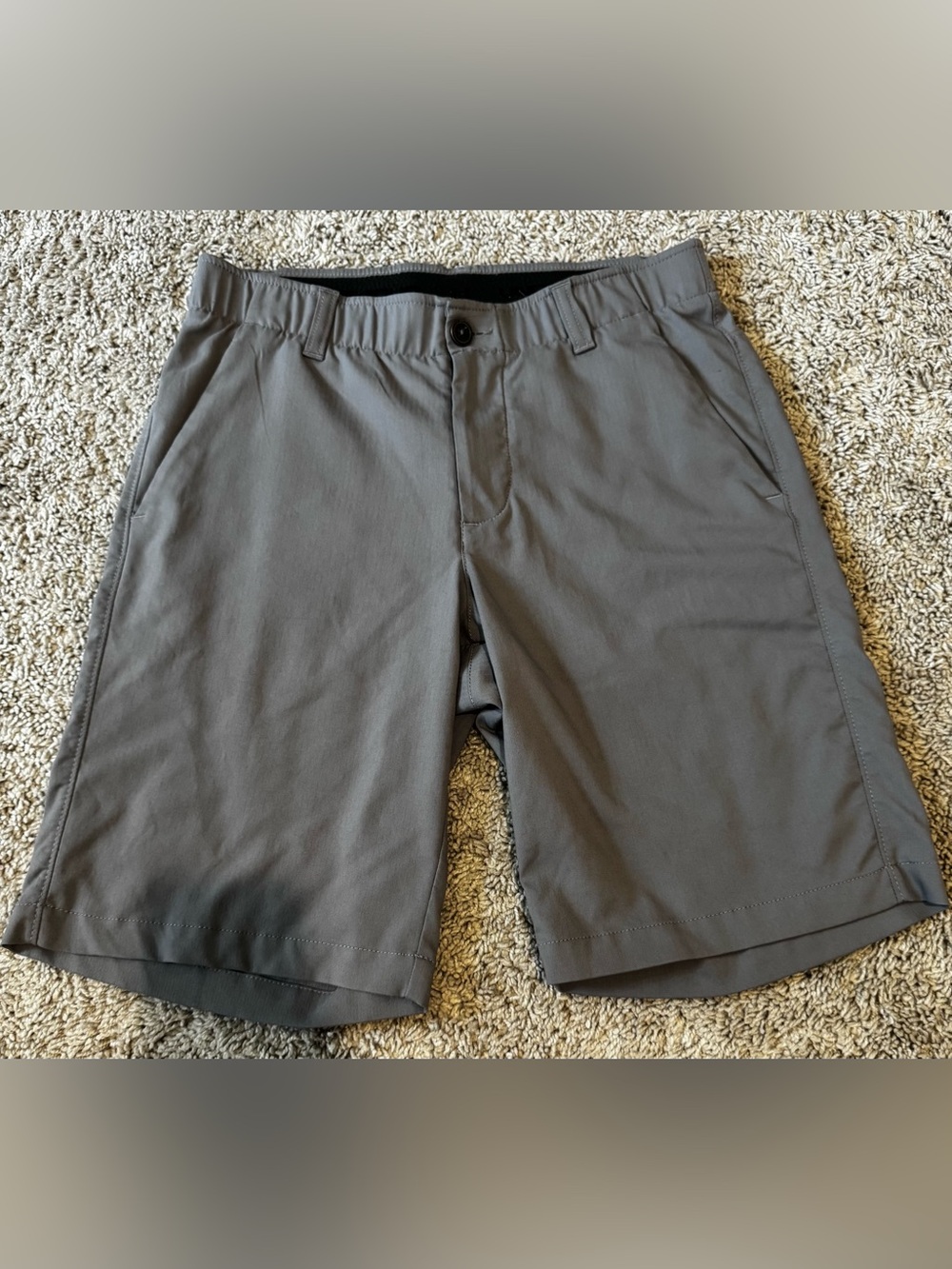 Under Armour Men's Gray Performance Flat-Front Shorts